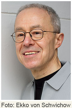 [Photo] Dr. Simon Golin